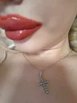 Elza kom online show from March 9, 2:21 pm