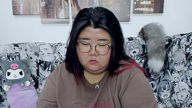 Nadine asian online show from December 21, 11:22 am