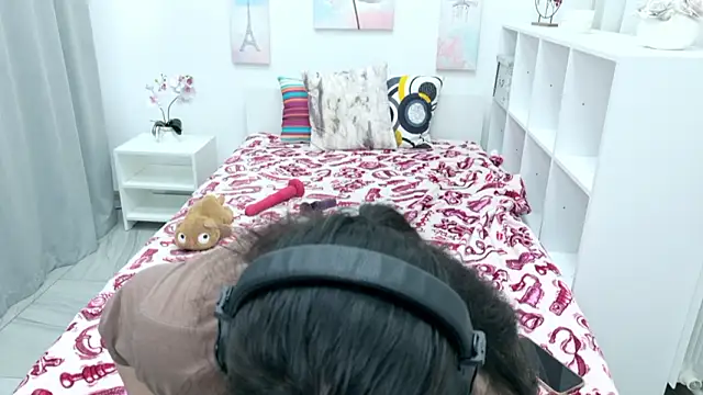 Nadine asian online show from February 12, 3:01 am