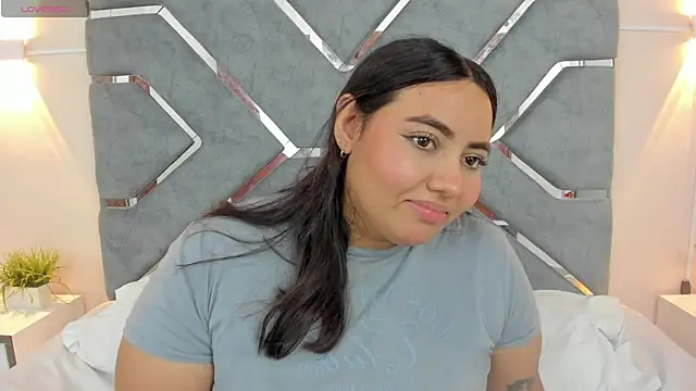 LucciaPorter online show from October 8, 9:23 pm