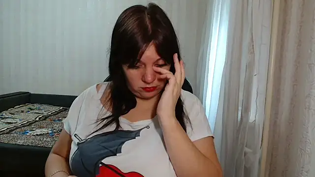 Jane Luste online show from April 14, 9:15 am