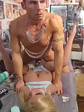 Snapshot of luvs2cumm69 chatting on December 30, 1:37 am luvs2cumm69 online show from December 30, 1:37 am