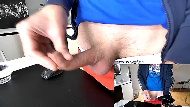 Snapshot of sperma_tributes chatting on October 8, 7:39 am sperma tributes online show from October 8, 7:39 am