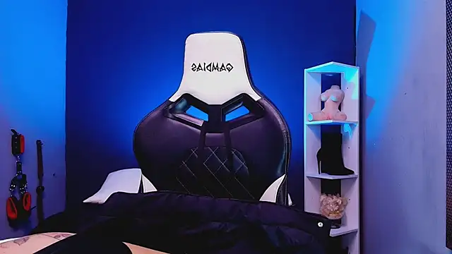 JadaRoberts online show from November 12, 12:27 pm