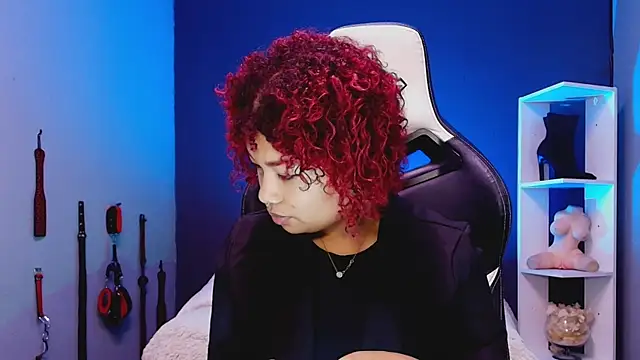 JadaRoberts online show from December 17, 12:33 pm