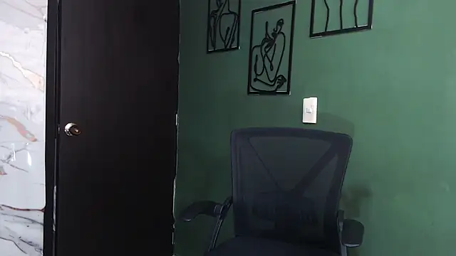 Snapshot of JadaRoberts chatting on July 7, 4:55 pm JadaRoberts online show from July 7, 4:55 pm