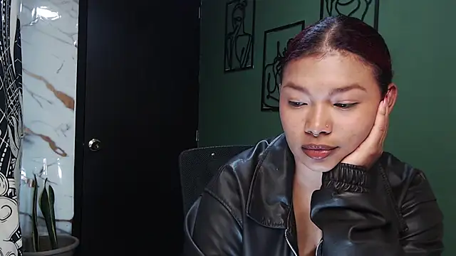 Snapshot of JadaRoberts chatting on July 30, 3:27 am JadaRoberts online show from July 30, 3:27 am