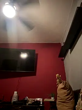 Snapshot of Magicerosxx69 chatting on September 12, 6:57 am Magicerosxx69 online show from September 12, 6:57 am