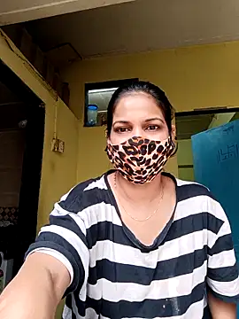 indianliza online show from February 27, 5:13 am