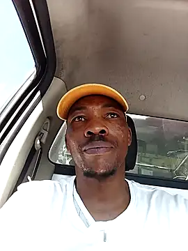 Snapshot of Ngamla123 chatting on October 28, 1:14 pm Ngamla123 online show from October 28, 1:14 pm