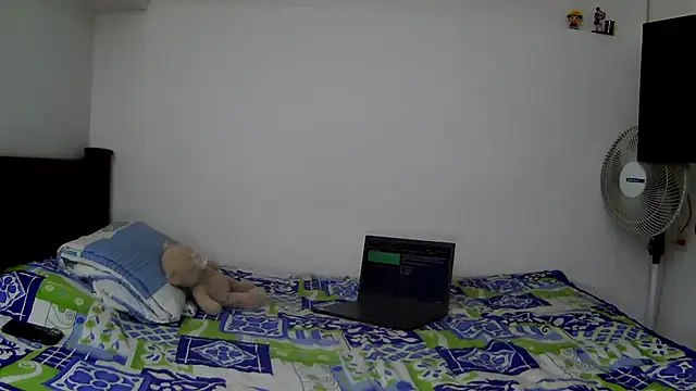 Snapshot of TheKing6ix9ine69 chatting on December 6, 4:58 am TheKing6ix9ine69 online show from December 6, 4:58 am