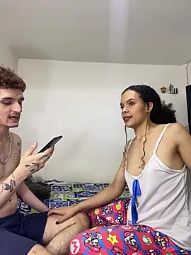 Snapshot of TheKing6ix9ine69 chatting on February 10, 5:25 am TheKing6ix9ine69 online show from February 10, 5:25 am