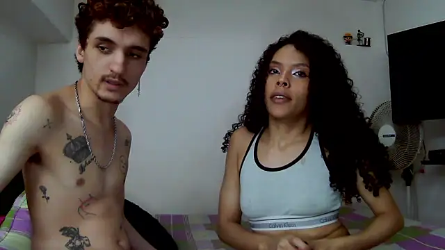 Snapshot of TheKing6ix9ine69 chatting on March 2, 11:31 pm TheKing6ix9ine69 online show from March 2, 11:31 pm