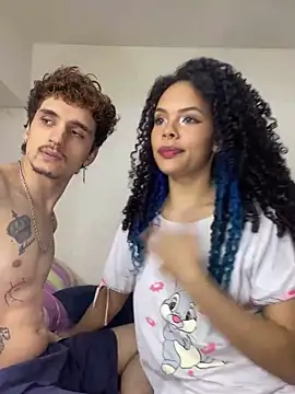 Snapshot of TheKing6ix9ine69 chatting on March 7, 6:02 am TheKing6ix9ine69 online show from March 7, 6:02 am