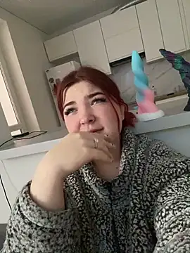 RosieMoons online show from February 14, 10:07 am