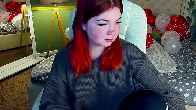 RosieMoons online show from February 14, 8:15 pm