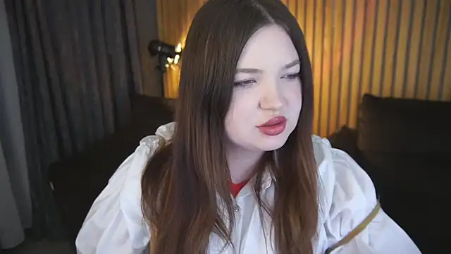 RosieMoons online show from November 26, 8:10 pm