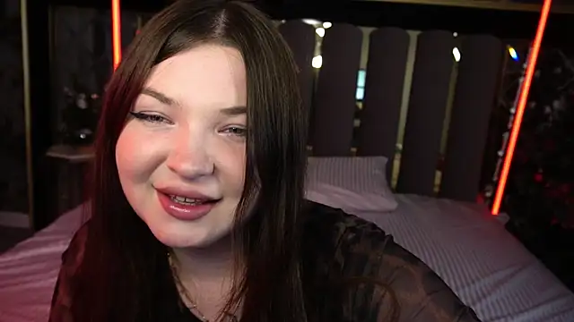 RosieMoons online show from December 15, 8:24 pm