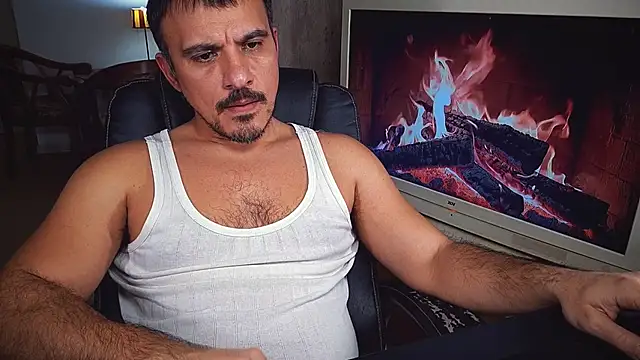 officeman7 online show from January 9, 4:39 pm