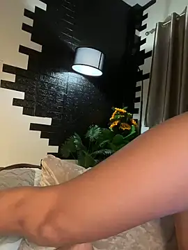 Snapshot of IzanamiTime chatting on January 8, 1:21 am IzanamiTime online show from January 8, 1:21 am