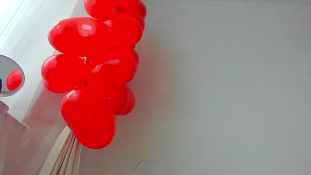 angeloflovee online show from October 7, 4:53 am