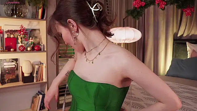 askaudrey  online show from January 5, 1:58 pm