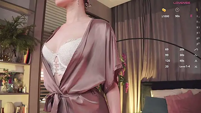 askaudrey  online show from January 16, 1:58 pm