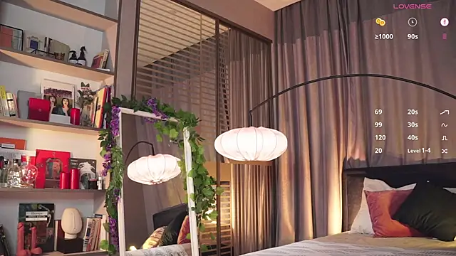 askaudrey  online show from February 8, 2:05 pm