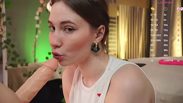 askaudrey  online show from March 5, 5:08 pm