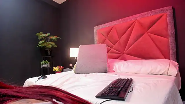 mia milff online show from January 6, 1:53 am