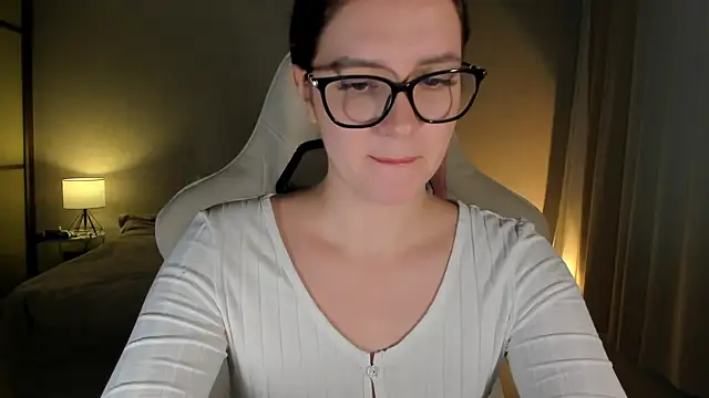 Sonia moon  online show from January 11, 4:27 am