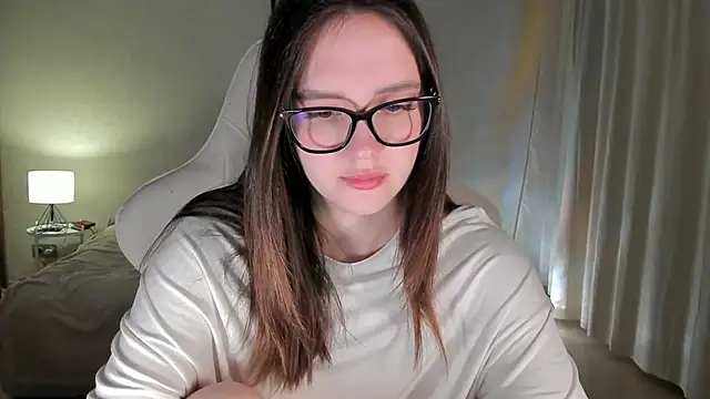 Sonia moon  online show from January 15, 1:23 am