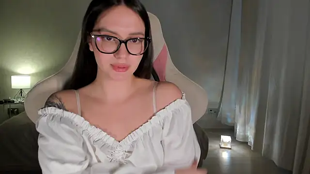 Sonia moon  online show from January 25, 4:23 am