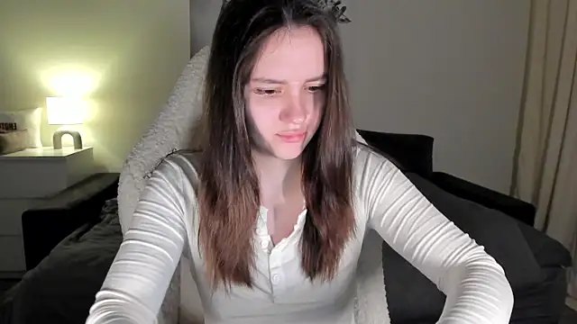 Sonia moon  online show from March 23, 2:04 am
