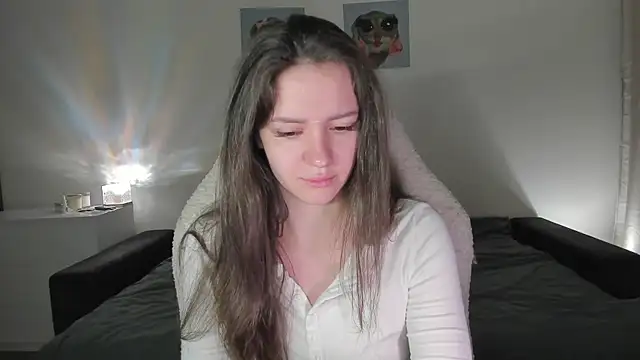 Sonia moon  online show from September 20, 2:23 am