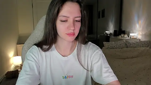 Sonia moon  online show from October 13, 2:22 am