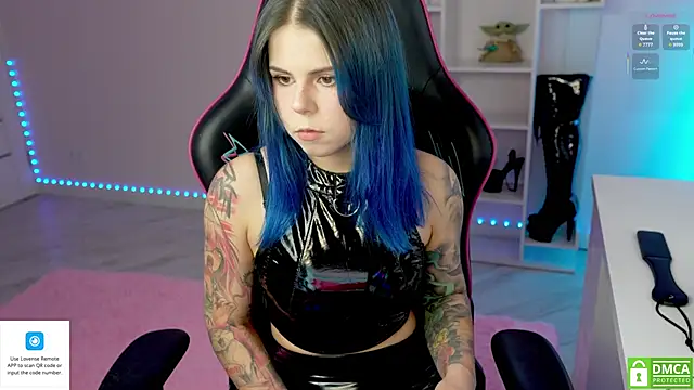 Latex Kitty online show from September 13, 2:17 pm