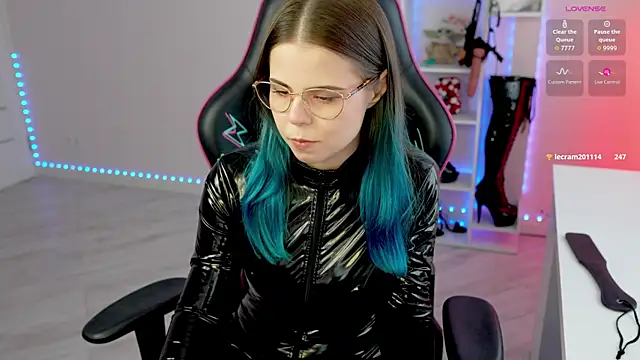 Latex Kitty online show from June 15, 2:52 pm