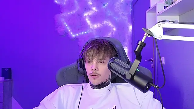 DENIS HERE online show from January 15, 8:16 pm