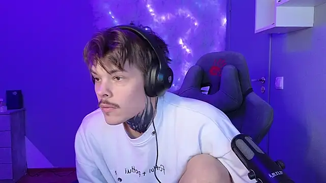 DENIS HERE online show from January 24, 4:48 am