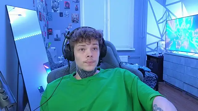 DENIS HERE online show from March 20, 3:36 pm