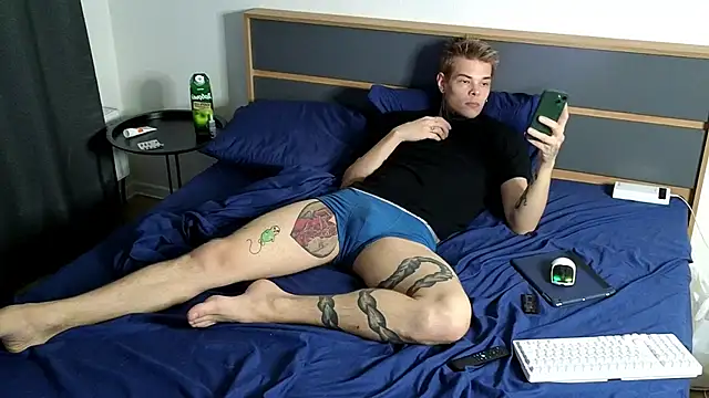 DENIS HERE online show from September 27, 4:23 pm