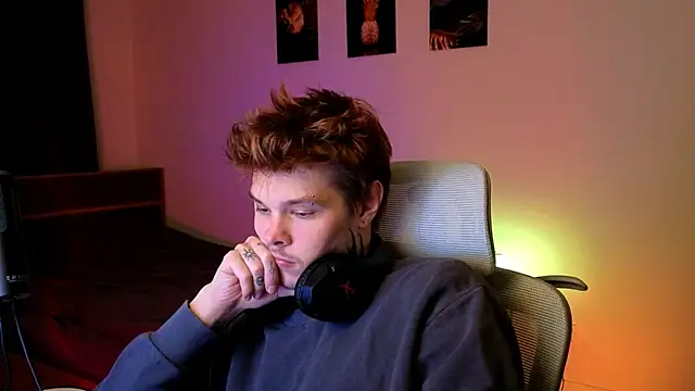 DENIS HERE online show from January 7, 11:07 pm