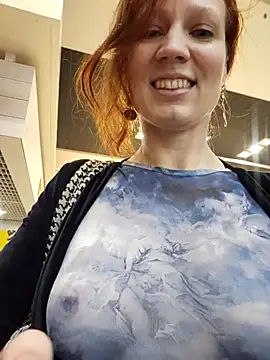 Exhibitionsplit online show from December 4, 12:58 pm