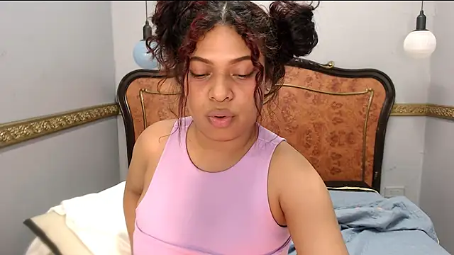 Naomi Tylers online show from February 5, 1:26 am