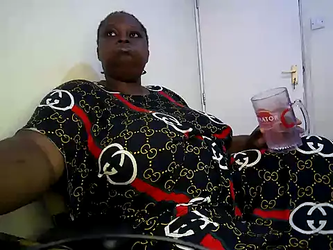 Sweetthick001 online show from April 3, 10:13 am