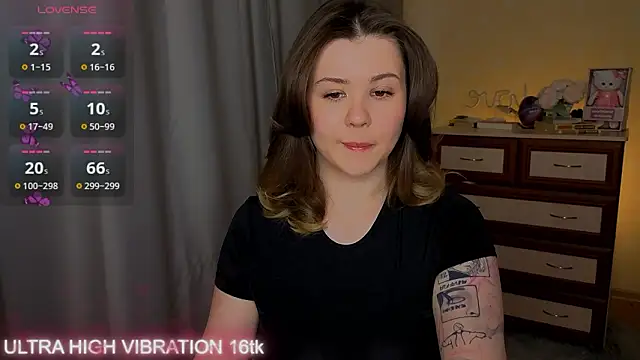 cutie mili online show from March 25, 11:27 am