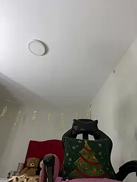 Snapshot of LISA_BULLOCK_ chatting on February 6, 10:15 am LISA BULLOCK  online show from February 6, 10:15 am