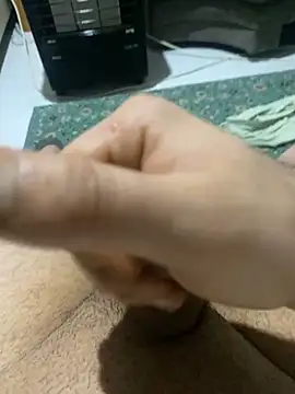 azginnn35 online show from December 19, 12:50 am