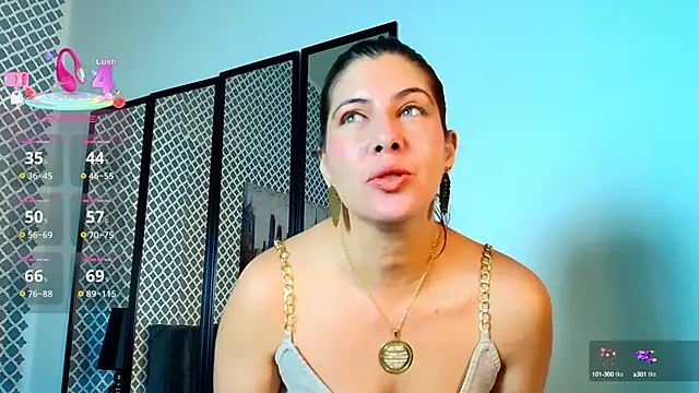 scarlett moore online show from September 26, 1:26 pm